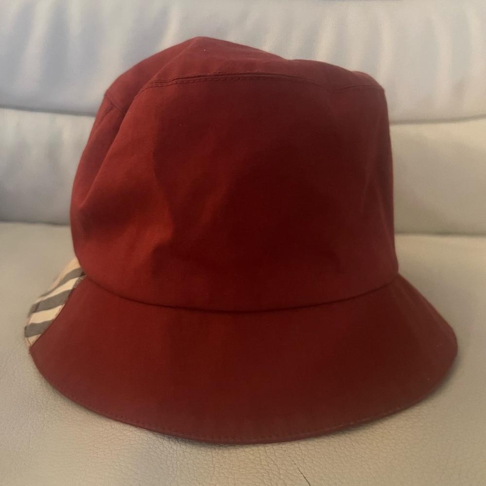 Burberry burgundy bucket hat - Picture 4 of 11